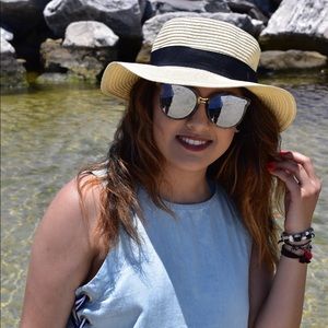 Meet your Posher, Karina